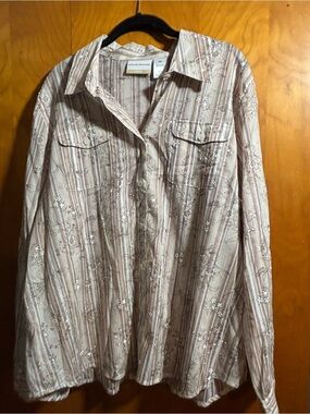 Alfred Dunner Beige and Cream Floral Stripe Button-Up Shirt, Size 18W